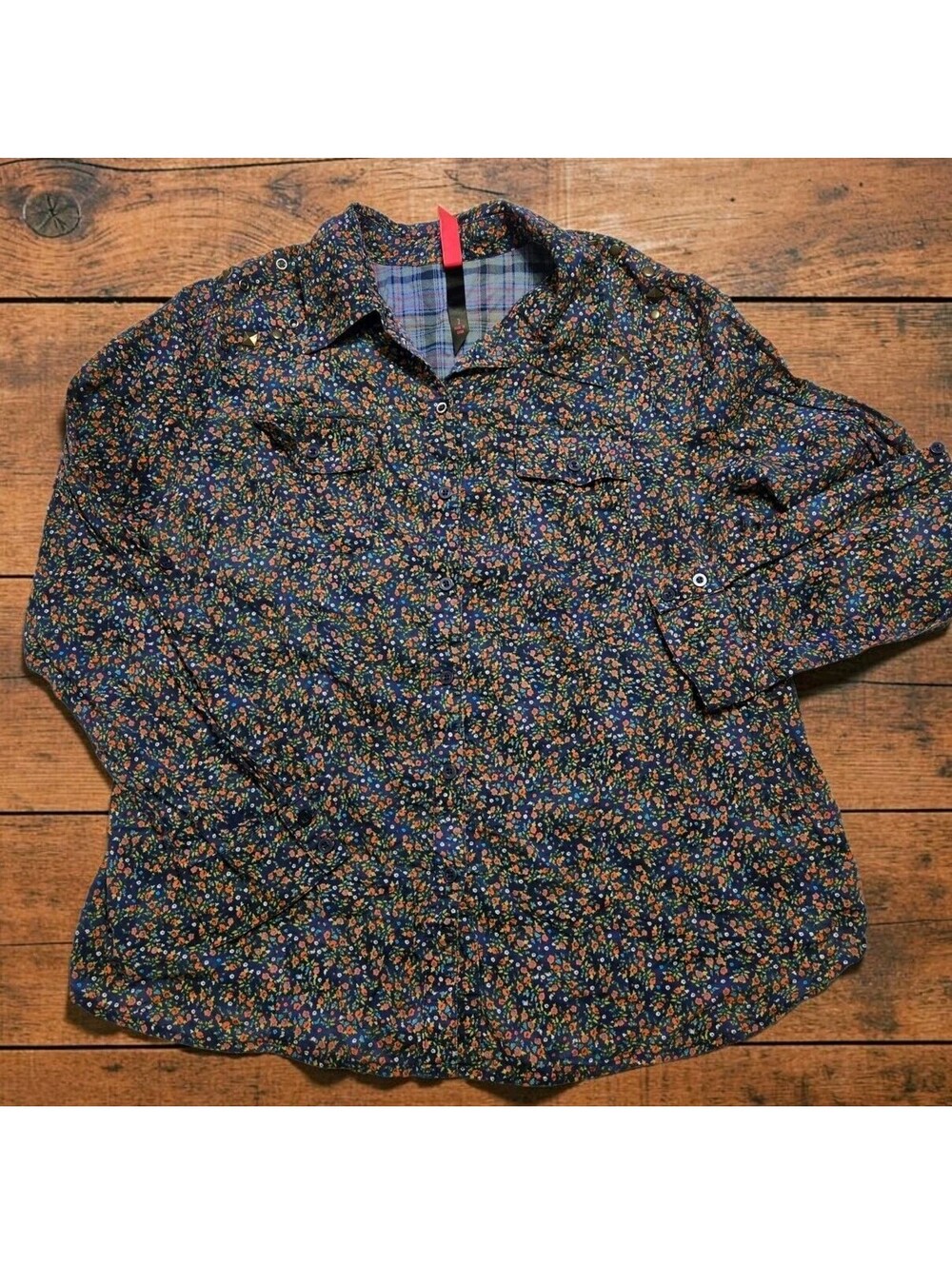 Pure Energy Target Plus 2X  Floral Button Down Shirt Long Sleeve Embellished